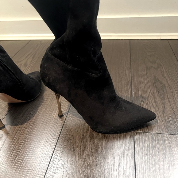 Valentino Suede gold heeled booties - Picture 6 of 7